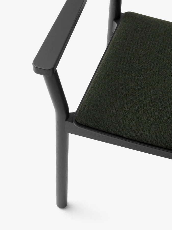 Betty TK11_Black lacquered oak w. vidar 0972_angled_detail.jpg