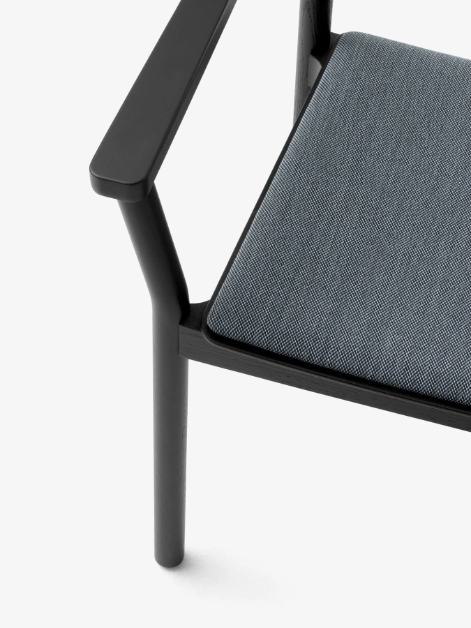 Betty TK11_Black lacquered oak w. steelcut quartet 0154_angled_detail.jpg