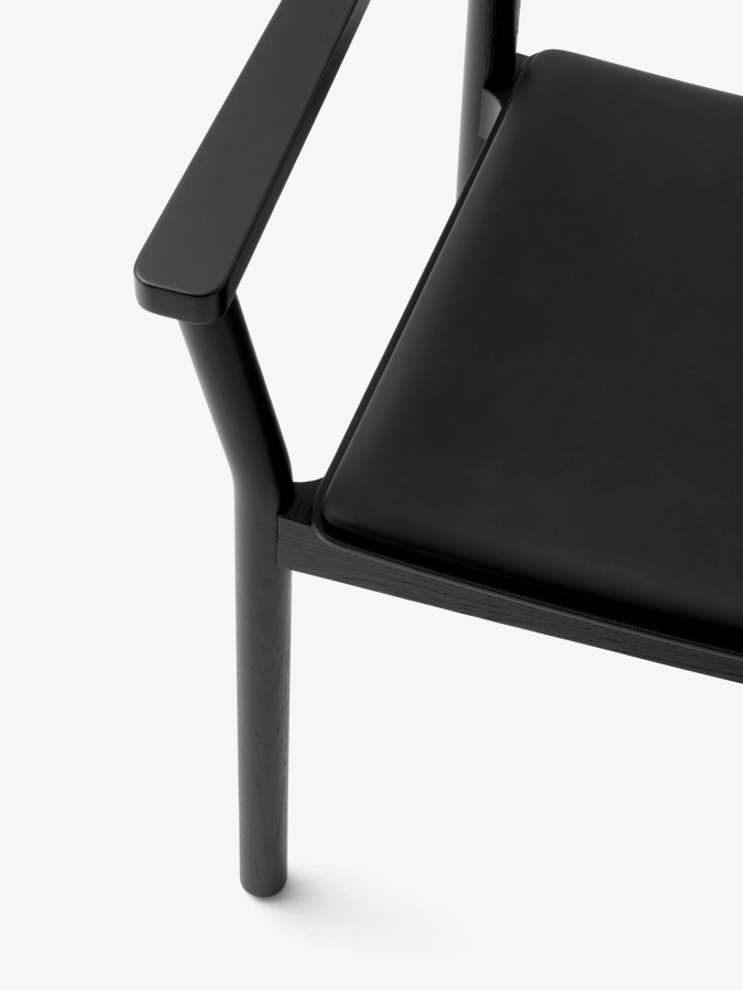 Betty TK11_Black lacquered oak w. noble black leather_ angled_detail.jpg