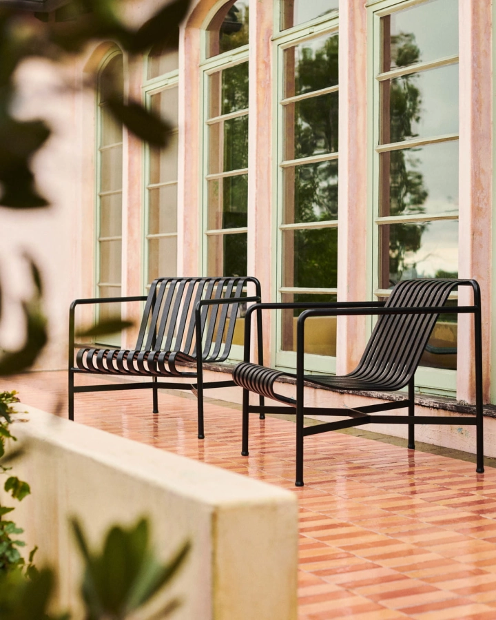 Palissade Lounge Chair Low anthracite 02.jpg