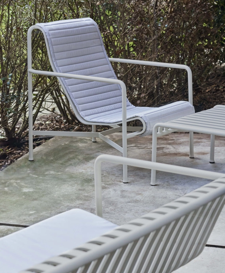 Palissade Lounge Chair High sky grey_Quilted Cushion sky grey 01.jpg