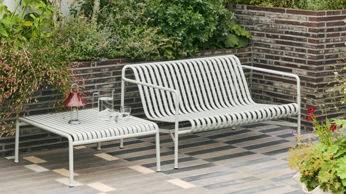 Palissade Low Table sky grey_Mousqueton Portable iron red_Palissade Lounge Sofa sky grey.jpg