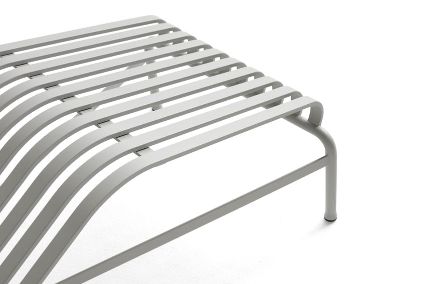 AA614-A221_Palissade Chaise Longue sky grey_detail 02.jpg