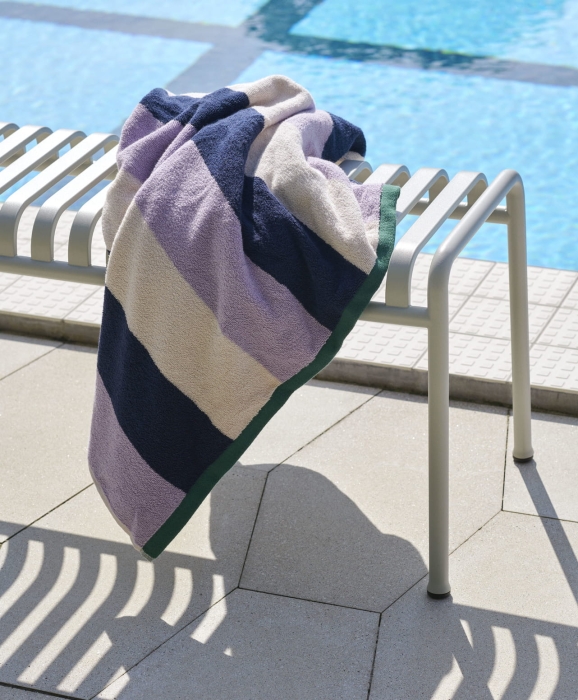 Palissade Bench sky grey_Trio Bath Sheet lavender.jpg