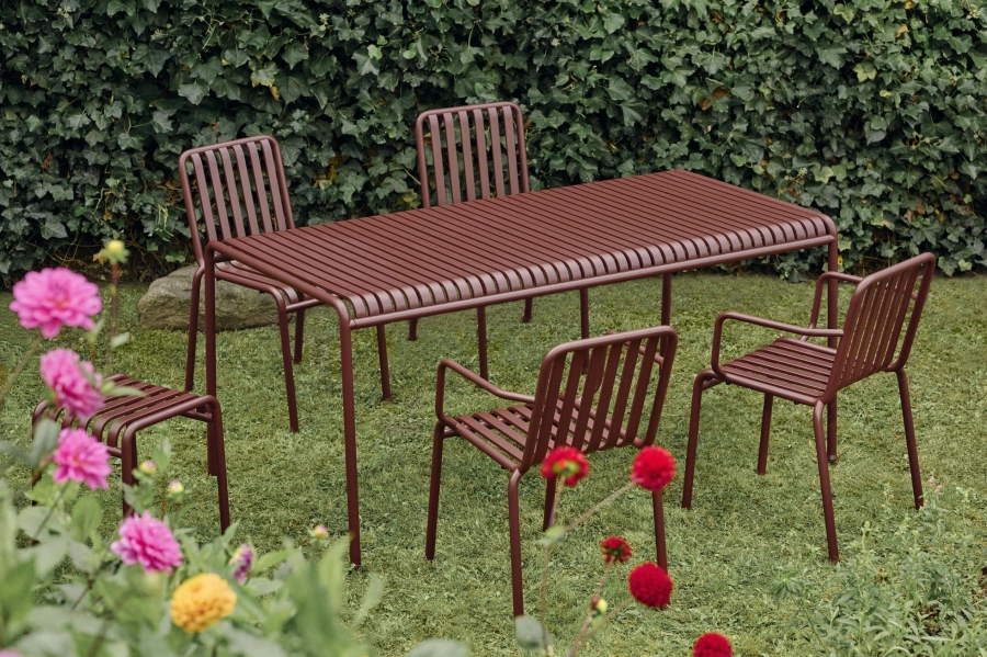 Palissade Table_Palissade Armchair_Palissade Chair_Palissade Stool iron red.jpg