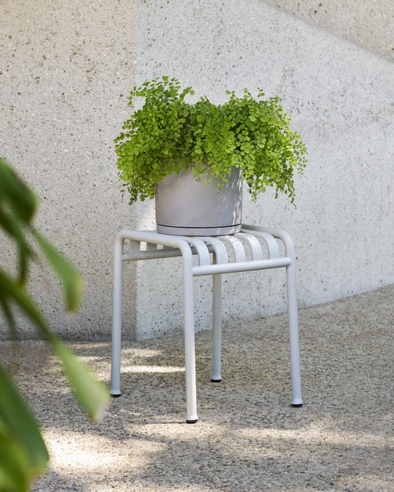 Palissade Stool sky grey_Plant Pot with Saucer XXL grey.jpg