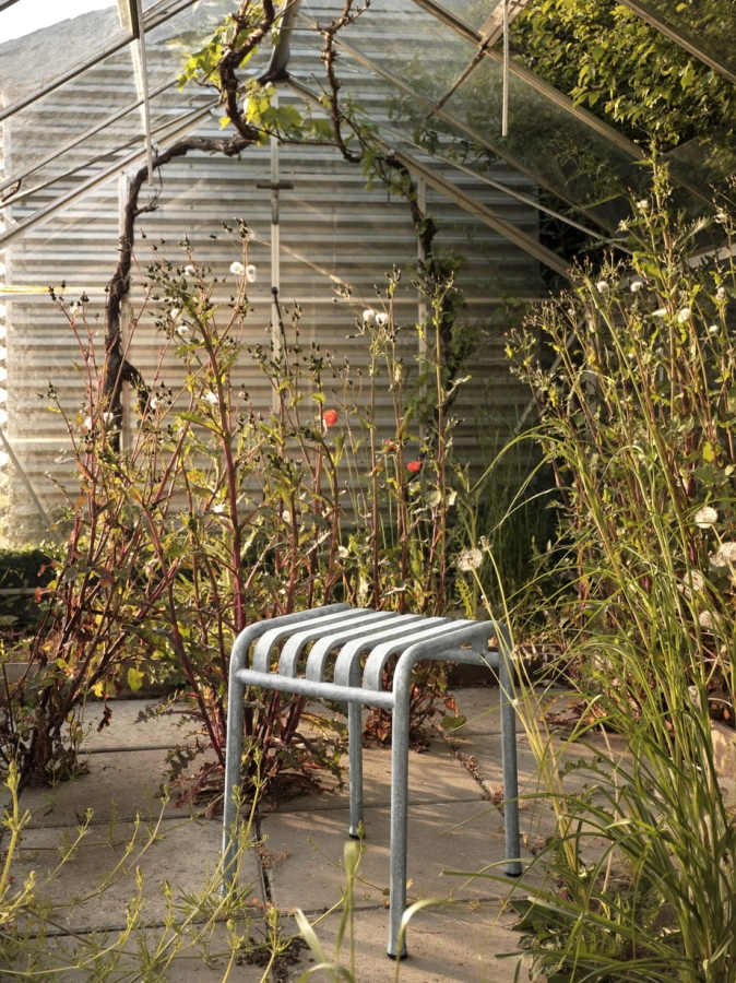 Palissade Stool Hot Galvanised.jpg
