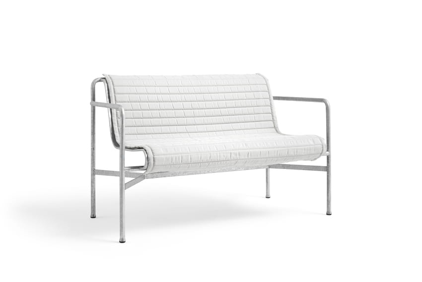 AA611-A234_Palissade Dining Bench Armrest hot galvanised_Palissade Dining Bench Quilted Cushion sky grey.jpg