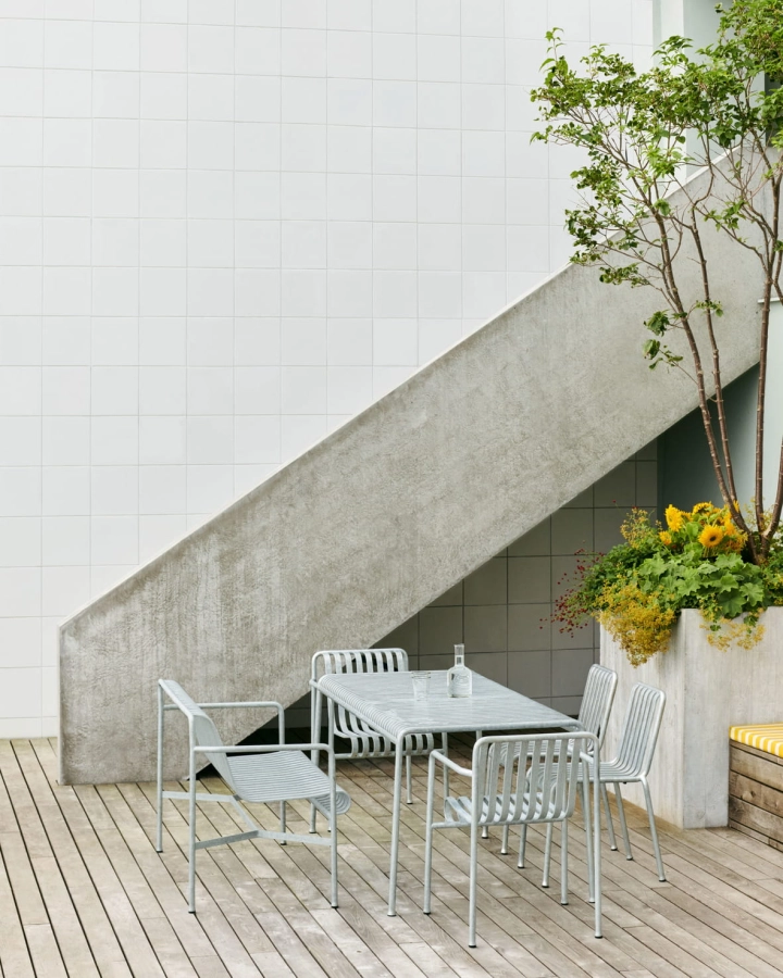 Palissade Dining Bench Armrest hot galvanised_Palissade Table hot galvanised_Palissade Chair hot galvanised.jpg