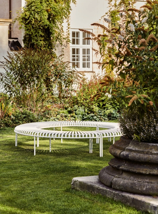Palissade Park Bench sky grey.jpg