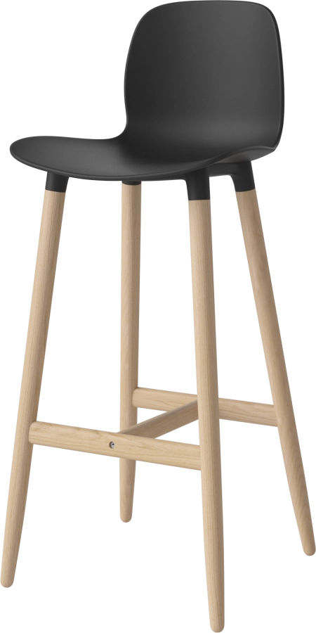 Seed High Chair H76 - Poly_Wood Legs_White pigmented oiled oak_Black polypropylene 02-327-86_00006_angle.png