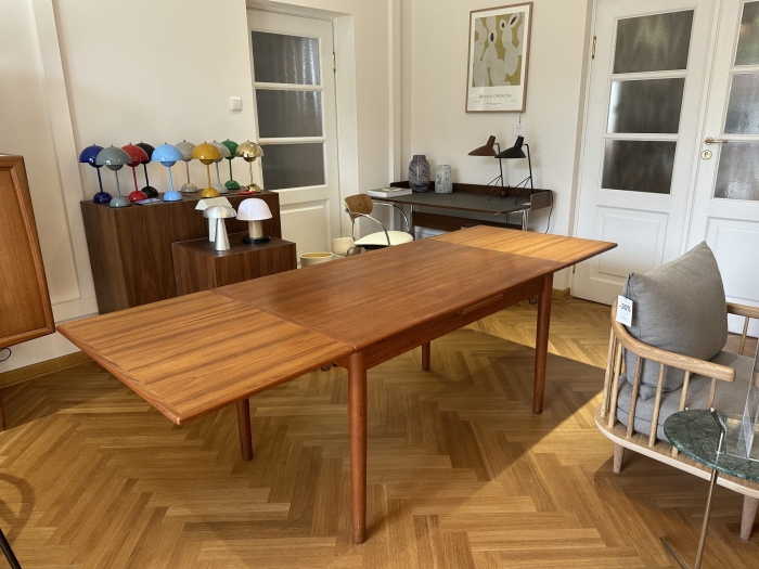 Vintage rozkładany stół jadalniany XXL, Dania, lata 60-te