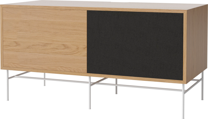 Case HiFi w. base - Medium 48 cm_White lacquered steel_Oiled oak_Black fabric_Oiled oak 04-007-86_13100912_angle.png
