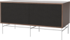 Case HiFi w. base - Medium 48 cm_White lacquered steel_Black fabric_Black fabric_Oiled walnut 04-007-86_13100843_angle.png