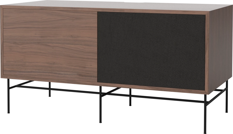Case HiFi w. base - Medium 48 cm_Black lacquered steel_Oiled walnut_Black fabric_Oiled walnut 04-007-86_13101108_angle.png