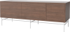 Case HiFi w. base - Large 48 cm_White lacquered steel_Oiled walnut_Oiled walnut_Oiled walnut 04-007-88_13101193_angle.png