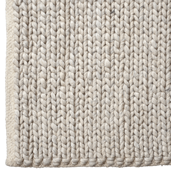 Braid Rug 140 x 200 cm_Creme 22-094-01_00003_angle.png