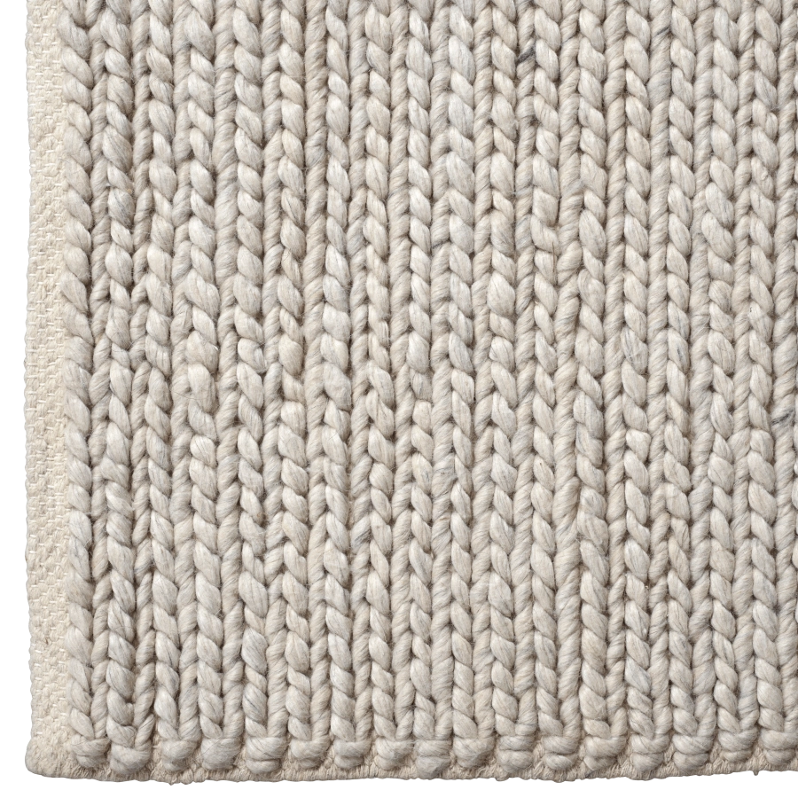 Braid Rug 140 x 200 cm_Creme 22-094-01_00003_angle.png