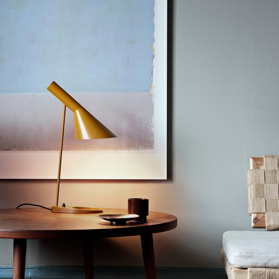 aj-table-lamp-ochre_lp_2017_01.jpeg