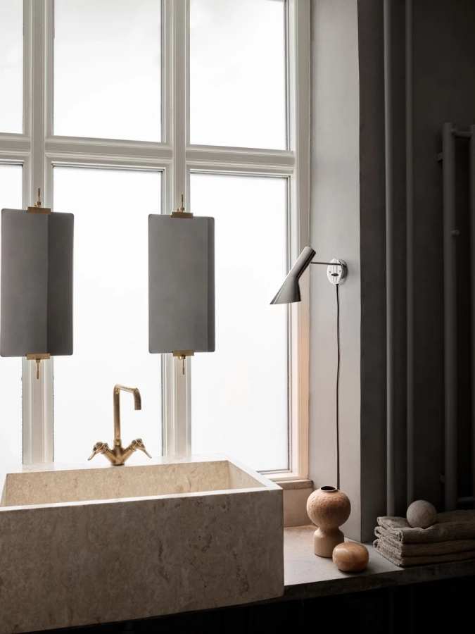 1_aj-wall-stainlesssteel-oesterbrogade-ss20-06990.webp