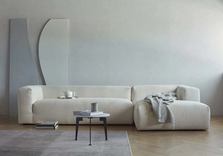 Kornum-K611-sofa-2,5-seater-CL-nordic-cushions-black-finish-531-off-white-e2.jpg