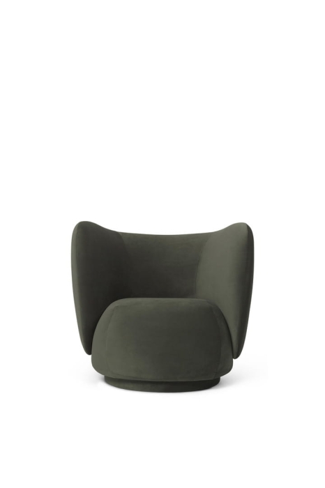 fermLIVING_SS23_RicoLoungeChair_RichVelvet_Pine_1104267858_1.jpg
