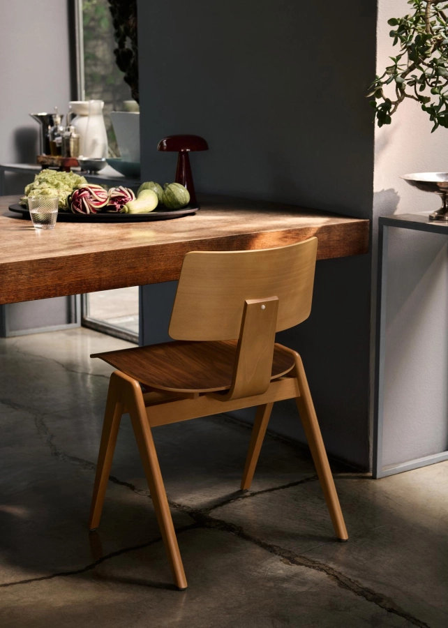 ATD_Retail_2024_Daystak Side Chair RD1_Momento Vase JH40_Collect Glass SC78_Como SC53.jpg