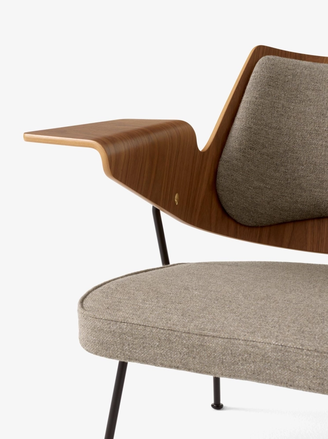 RFH Lounge Chair RD8_Black w. Walnut and Beech and Hallingdal 227_detaile.jpg