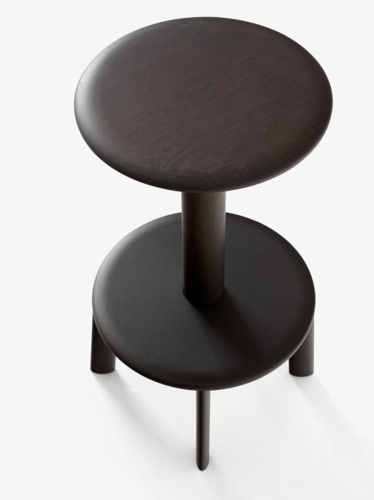 Massif AV39 Counter Stool_Dark Stained Oak and Warm Black_detail.jpg