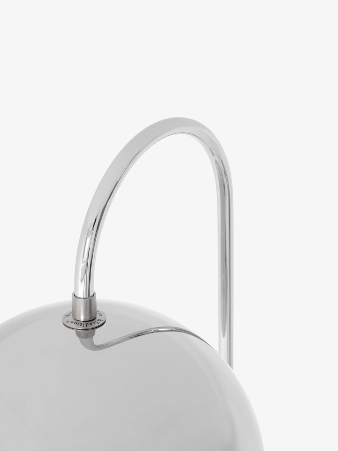 Flowerpot Floot Lamp VP12_Chrome-Plated_detail.jpg