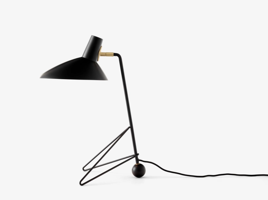 Tripod Table Lamp HM9_Black_Side_light.jpg