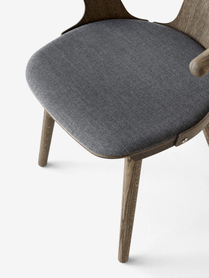 In Between in Smoked Oiled Oak w. Fiord 171_detail.jpg