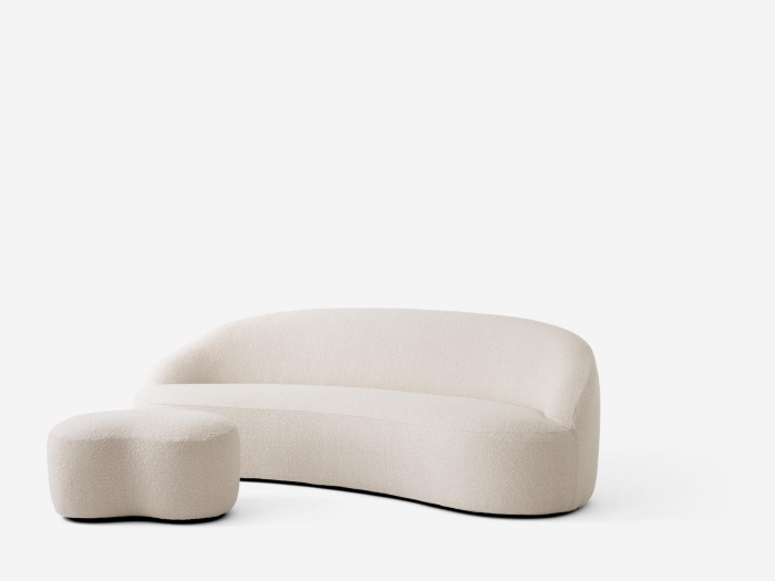 Margas 3-Seater LC4 LC5_Black Base w. Karakorum 001_Family.jpg