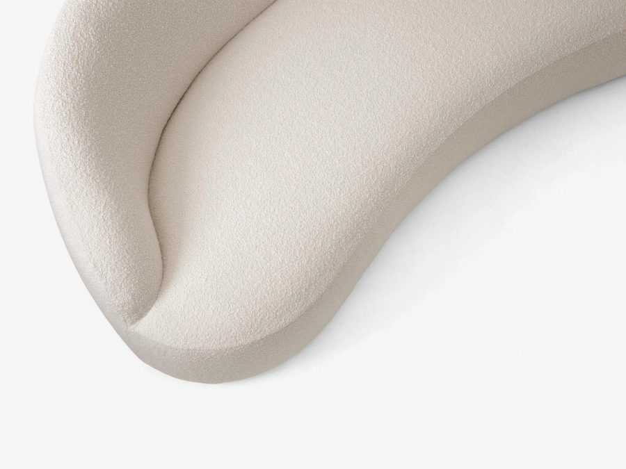 Margas 3-Seater LC4_Black Base w. Karakorum 001_Detail.jpg