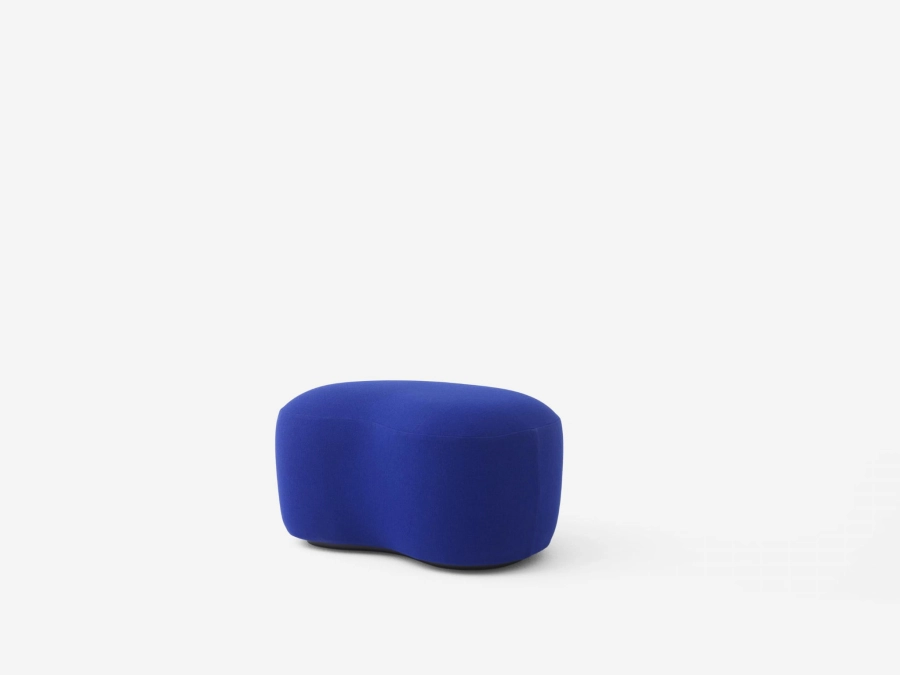 Margas Pouf LC5_Black Base w. Hallingdal 0753_Angled Front.jpg
