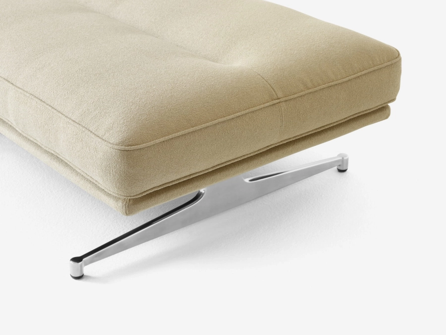 Inland AV32 Pouf fab. 4_PolAlu w. Acca0231_Detail.jpg