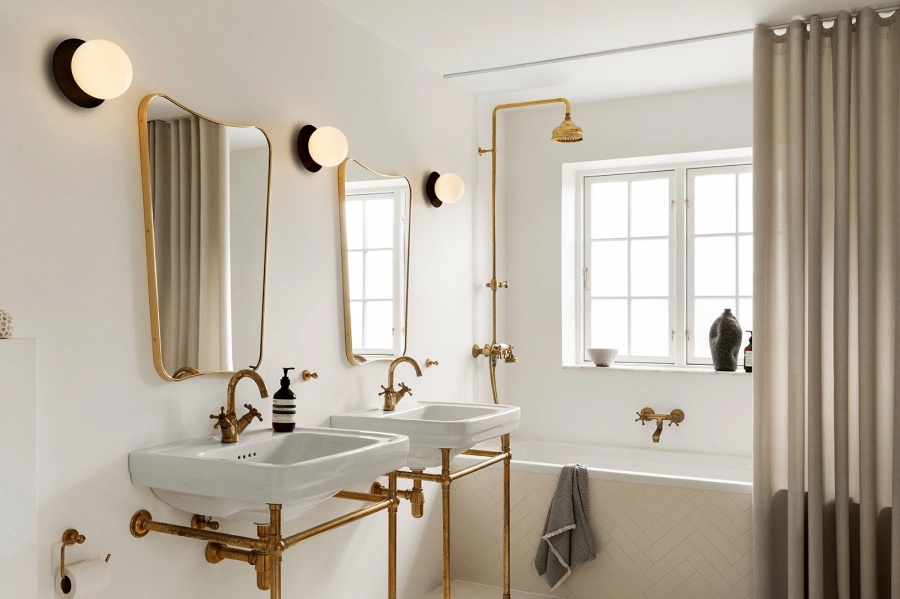nuura-liila-1-medium-black-opal-bathroom-wall-lamp-aw22.jpg.webp