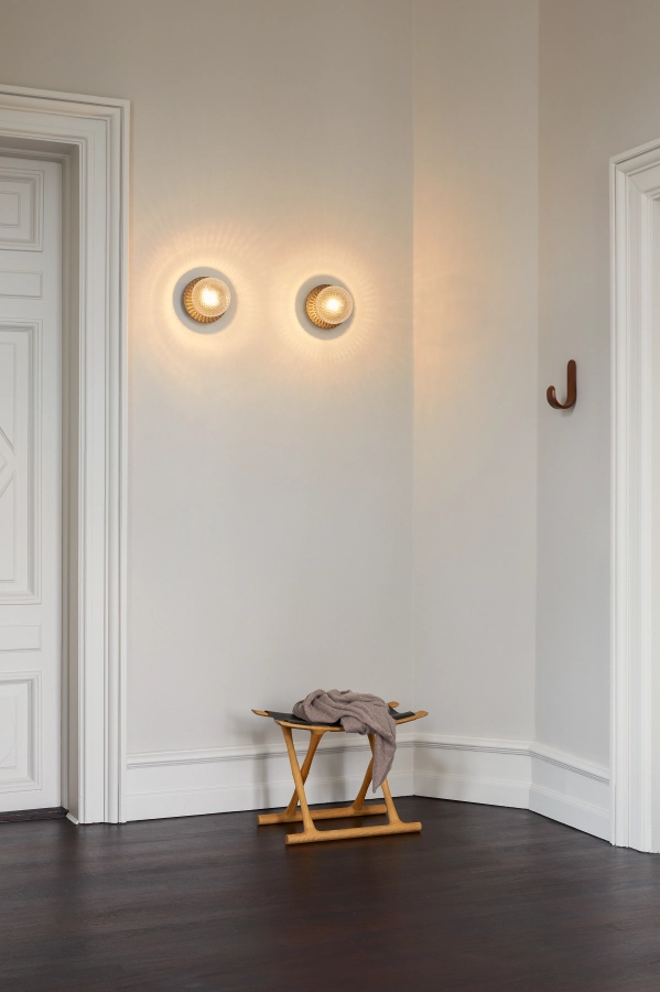 nuura-liila-1-medium-wall-lamp-pairings-hallway-aw22.jpg.webp