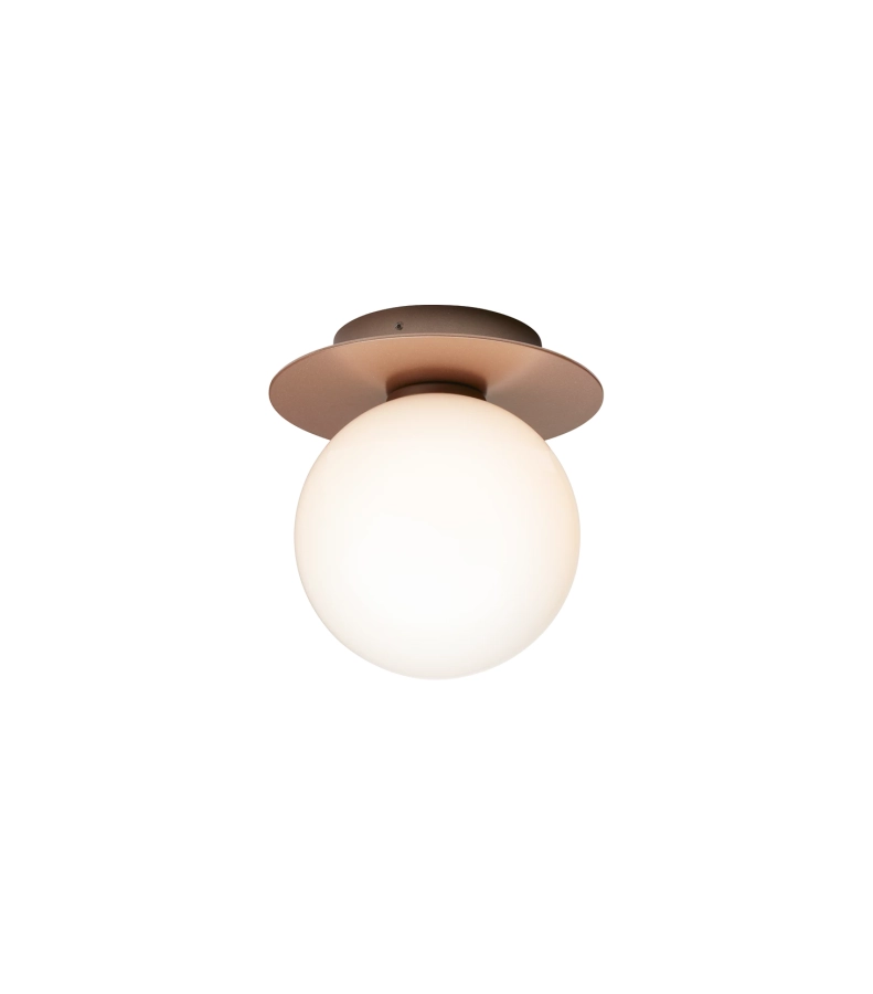 nuura_liila-1_outdoor_bronze_opal_1_on_72ppi_aw22.png.webp