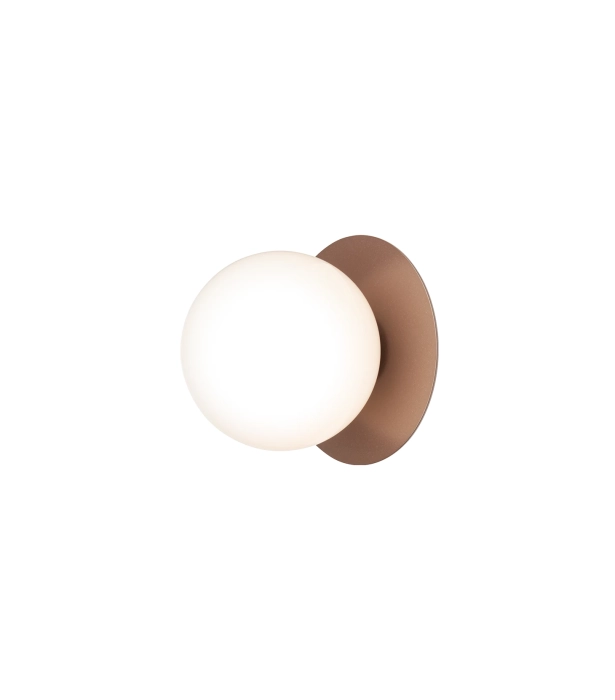 nuura_liila-1_outdoor_bronze_opal_2_on_72ppi_aw22.png.webp