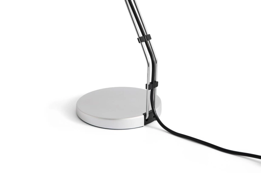 AE054-B524_Cupola Desk Lamp clear anodised_detail 01.jpg