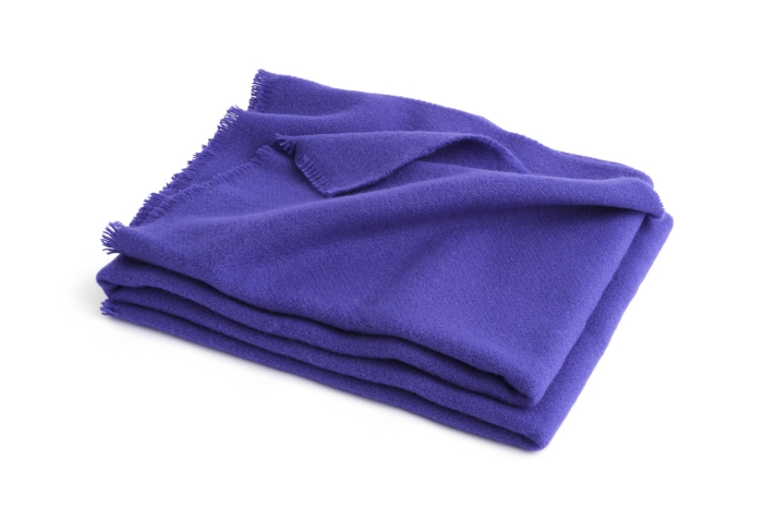 AE373-D809-AO58_Mono Throw deep purple.jpg