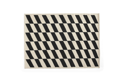 AE371-D440-AB68_Shift Kelim Rug 140 x 200 black.jpg