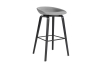 AA046-A001-AA04-01AX_AAS 33 H75 Mode 008_black wb lacquer oak base_black footrest.jpg