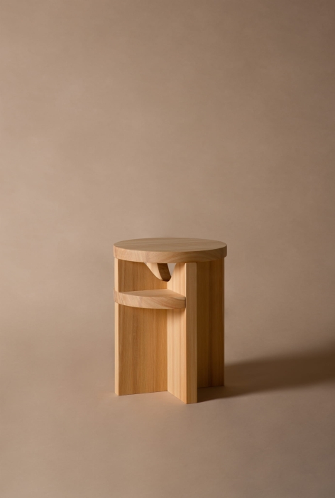 2023_TAMI_STOOL_1.jpg