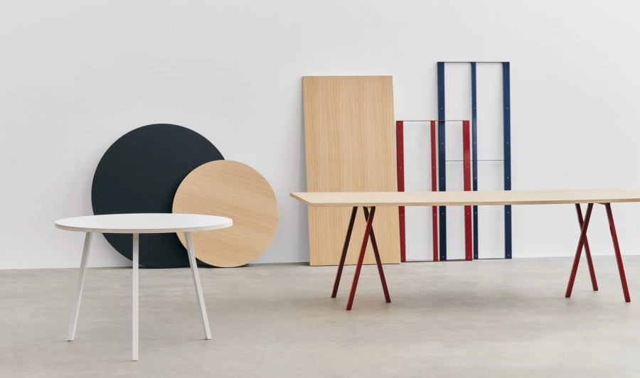 Loop Stand family 03.jpg