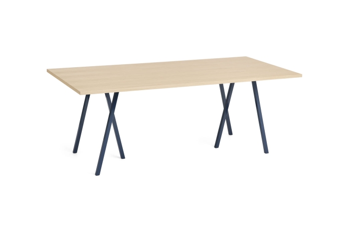 AE016-A333-AO35_Loop Stand Table L200xW92,5xH74_wb lacquered oak tabletop_deep blue powder coated steel frame.jpg