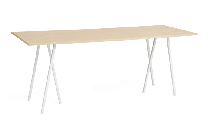 AA899-A345-AO35_Loop Stand High Table L250x92,5xH97_wb lacquered oak tabletop_white powder coated steel frame.jpg