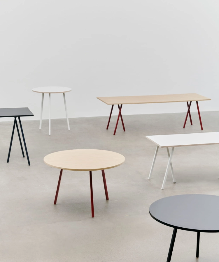 Loop Stand Table family 01.jpg