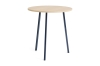 AE018-A341-AO35_Loop Stand Round Table Ø90xH97_wb lacquered oak tabletop_deep blue powder coated steel.jpg
